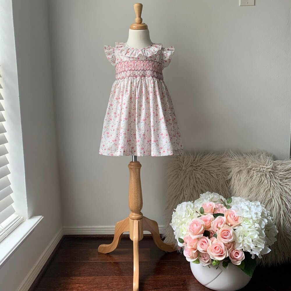 NWT Girls Smocked Dress Spring Flower Embroidery Pretty Princess Boutique 5T